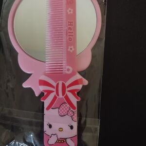 Hello Kitty Pink Comb and Mirror Set